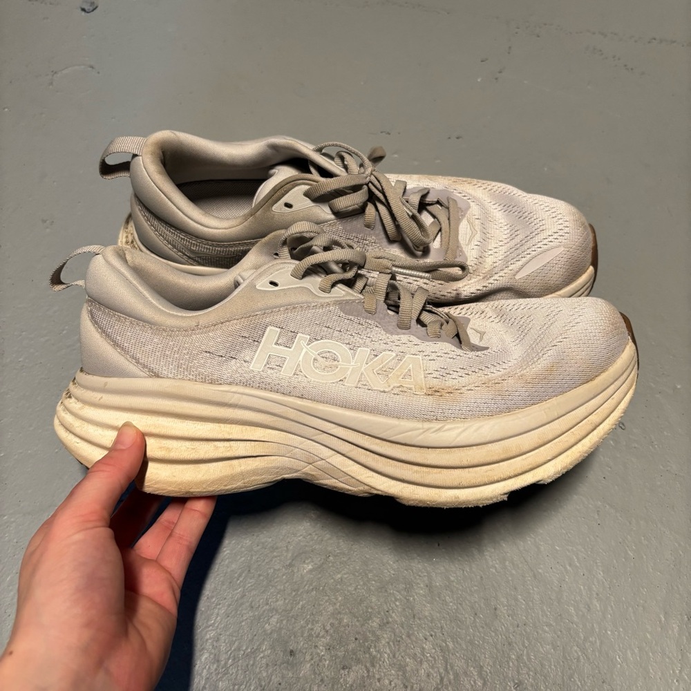 Hoka white running shoes women 8.5 great condition just dirt